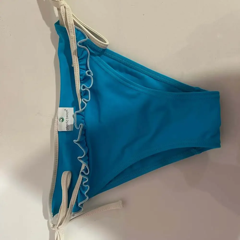 String Triangle Bikini - Picture 3 of 3